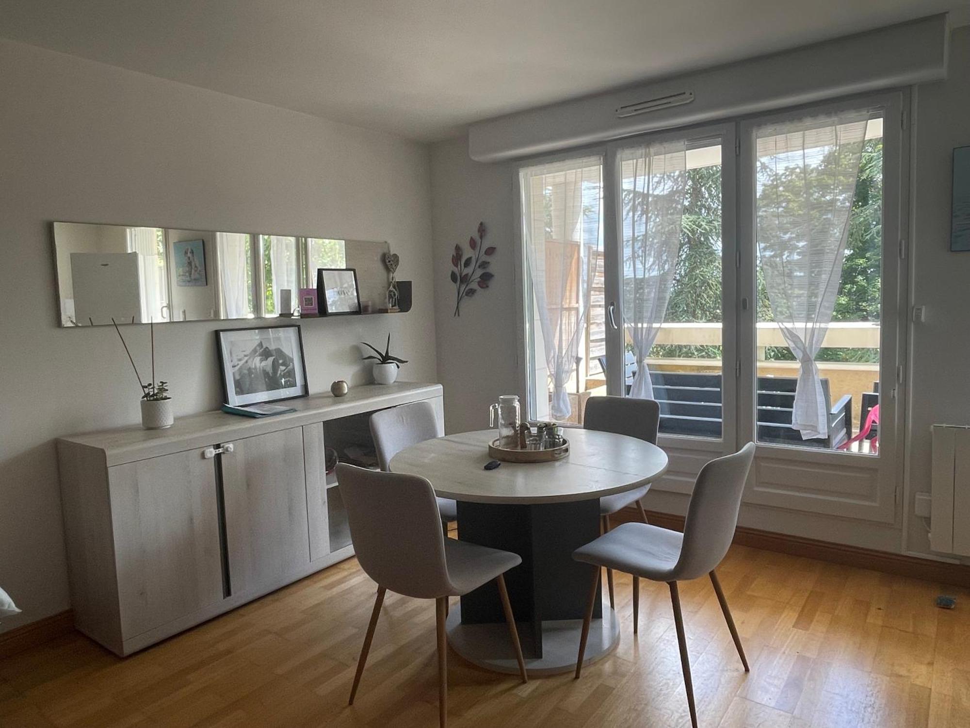 Appartement Avec Parking & Linge Inclus & Local Velos 블루아 외부 사진